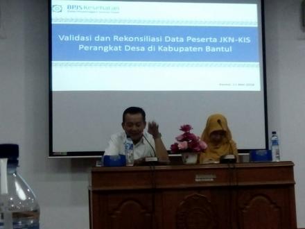 PERANGKAT DESA DLINGO MENGHADIRI VALIDASI DATA JKN-KIS PERANGKAT DESA